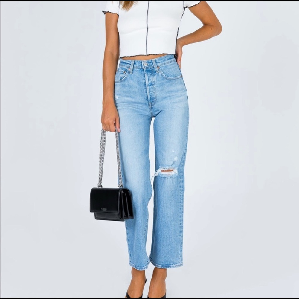 Levi’s premium ribcage straight ankle jeans
